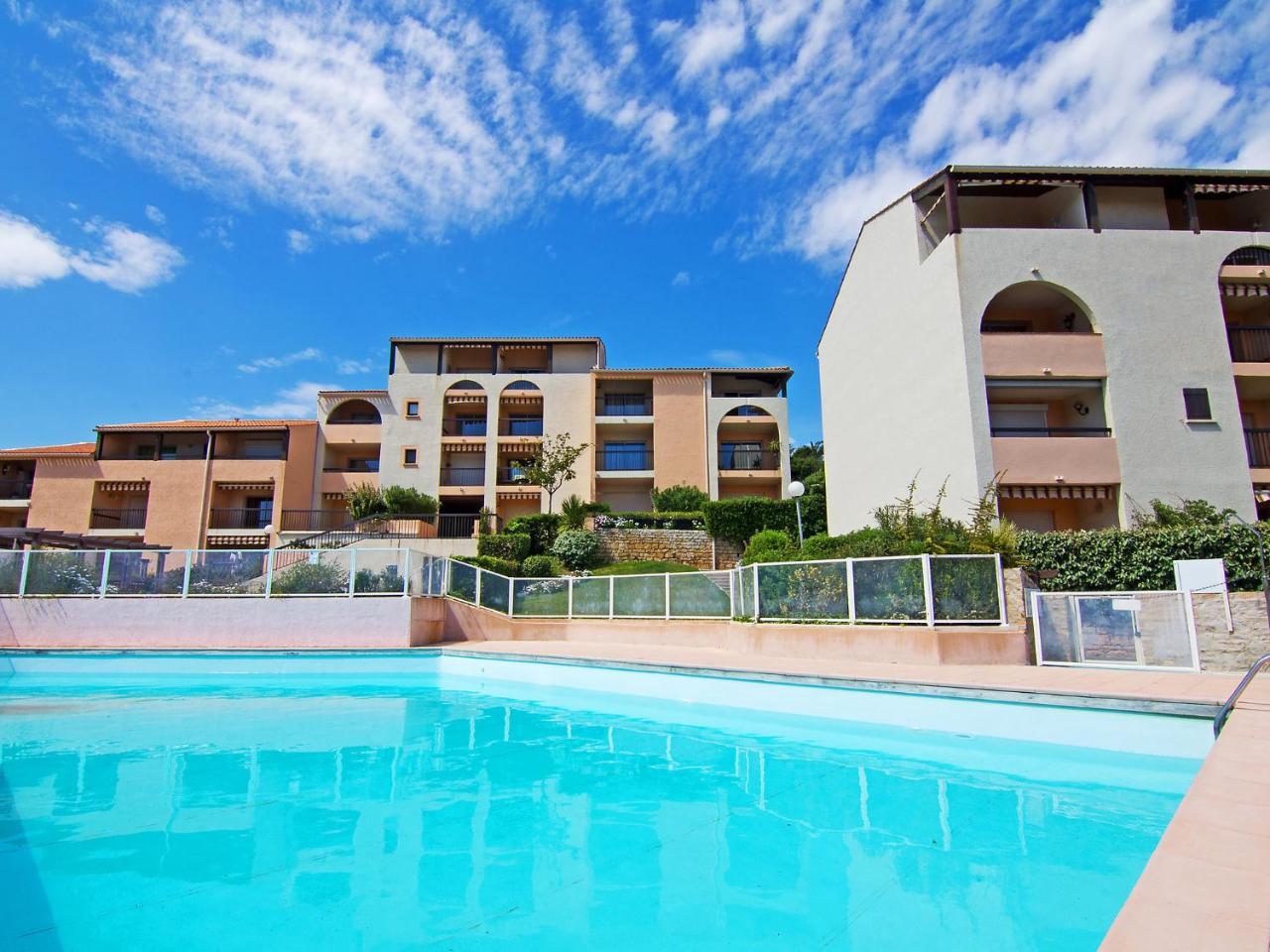 Apartment Apartment La Gaillarde-1 By Interhome *